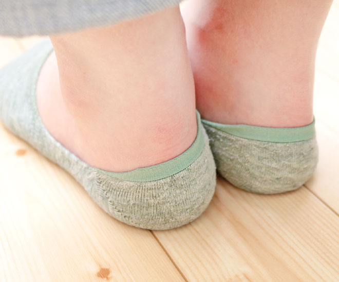 フットカバーはかかと部分をしっかり履く